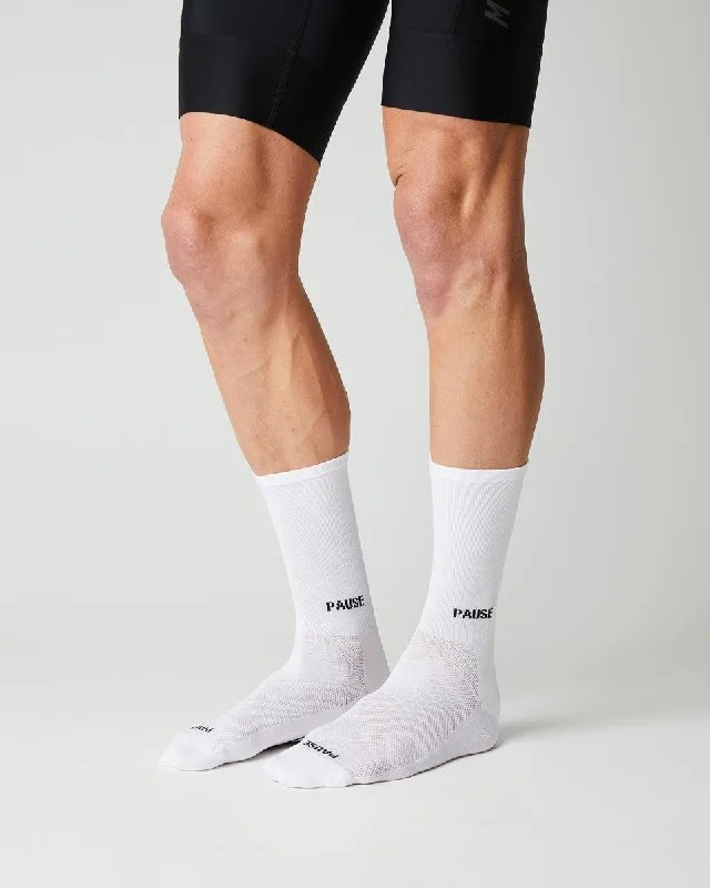 bicycle handlebar elasticity-FINGERSCROSSED SOCKS | Spring 23 | #14_06 PAUSE - WHITE